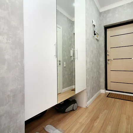 Great Cozy Apt In The Heart Of The City Tu116 阿拉木图 外观 照片